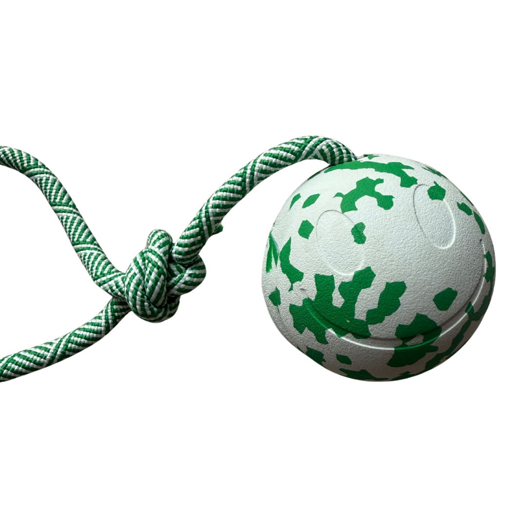 natuurlijk rubber bamboobal voor honden met stevig katoenen trekoord 