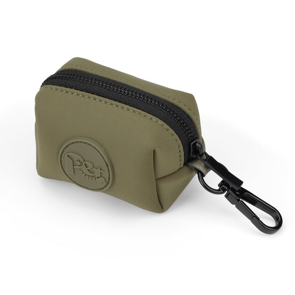 Khaki poepzakhouder met opening voor poepzakjes